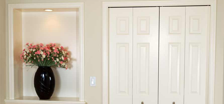 residential closet door repair in Lauderdale Lakes